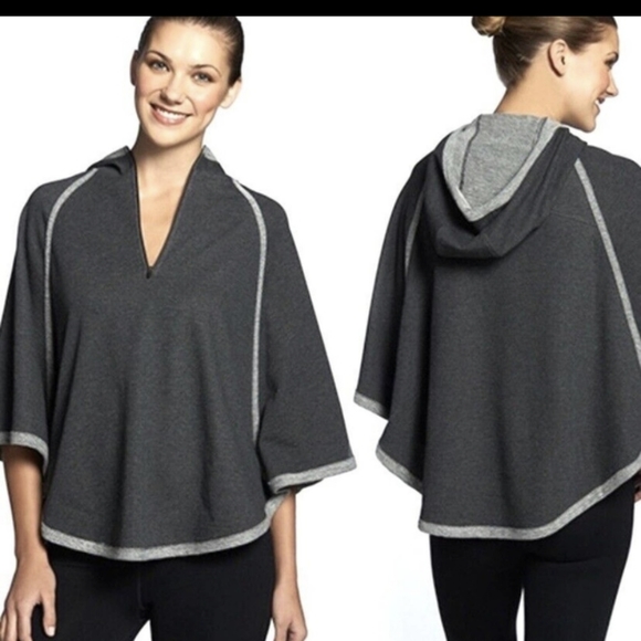 Fabletics Sweaters - Fabletics Adventura Poncho Hooded Cape in Gray Medium‎